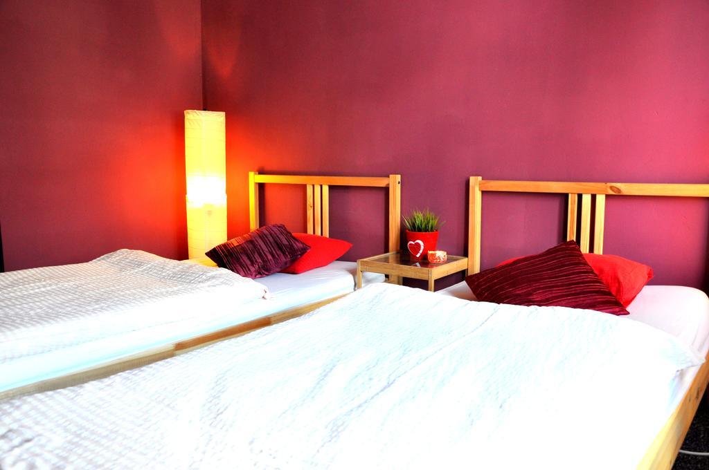 Hostel Awangarda Poznan Room photo
