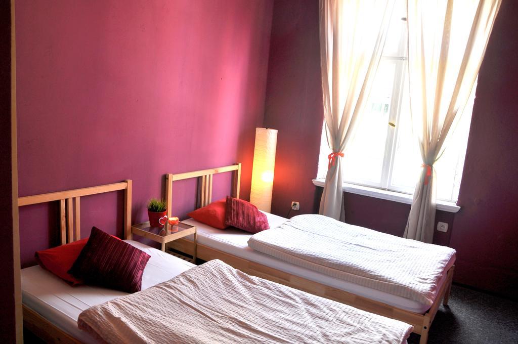 Hostel Awangarda Poznan Room photo