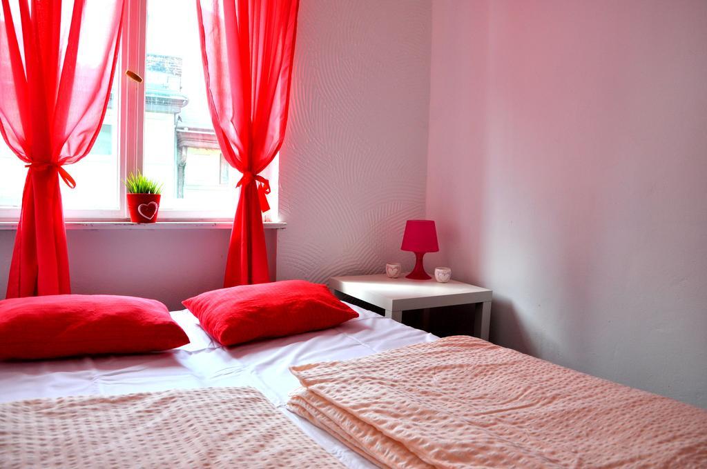 Hostel Awangarda Poznan Room photo