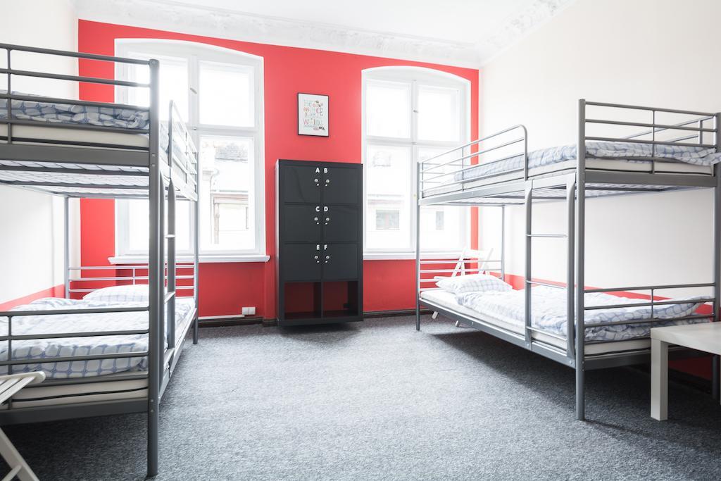 Hostel Awangarda Poznan Room photo