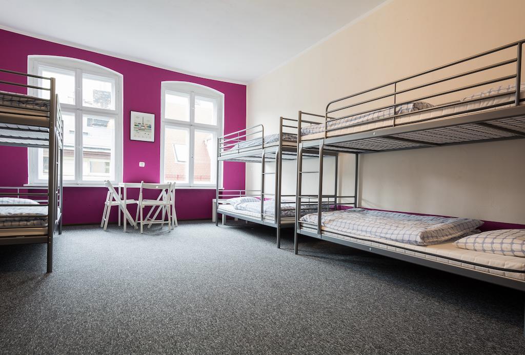 Hostel Awangarda Poznan Room photo